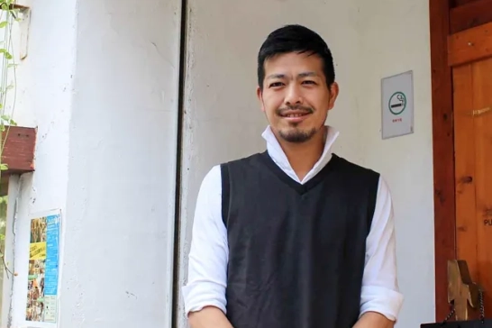 日々の接客面・経営面の両側から店舗をサポート！